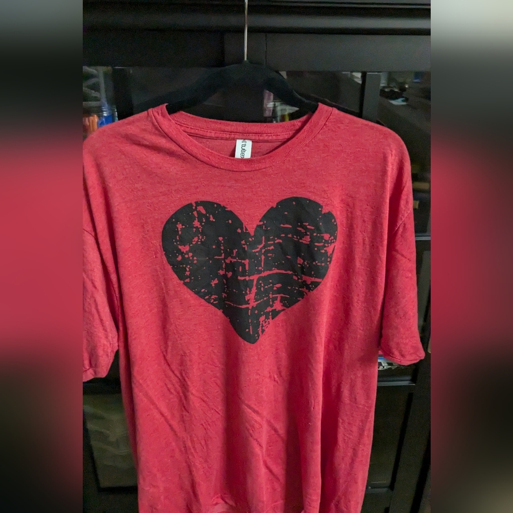 Women's Heart Tee